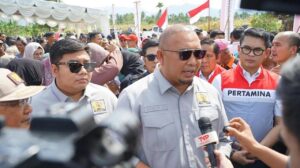 Andre Rosiade Puji Dony Oskaria atas Pembangunan Ratusan Huntara untuk Korban Bencana di Sumbar