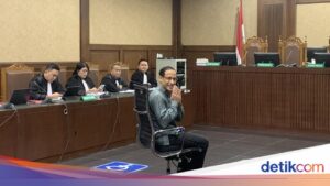 Sidang Perdana Nadiem Makarim Kasus Korupsi Laptop Dimulai, Ungkap Kondisi Kesehatan