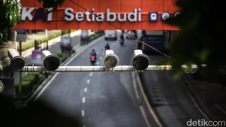 Waspada Penipuan E-Tilang: Kenali Ciri-ciri SMS/WA Palsu dan Modus Pelaku