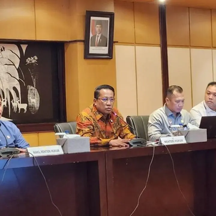 Menkum Supratman Jelaskan Perbedaan Pasal Perzinaan KUHP Baru dan Lama