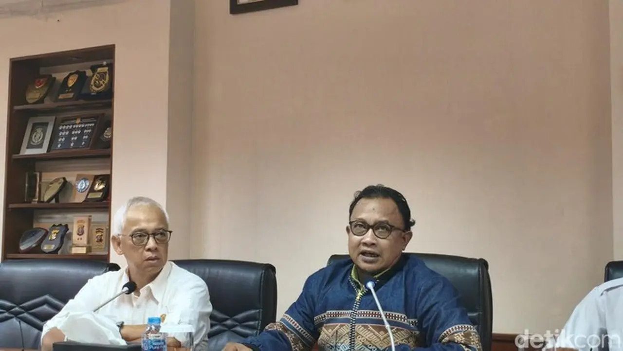 Anggota Kompolnas, Choirul Anam (kurniawan/detikcom)