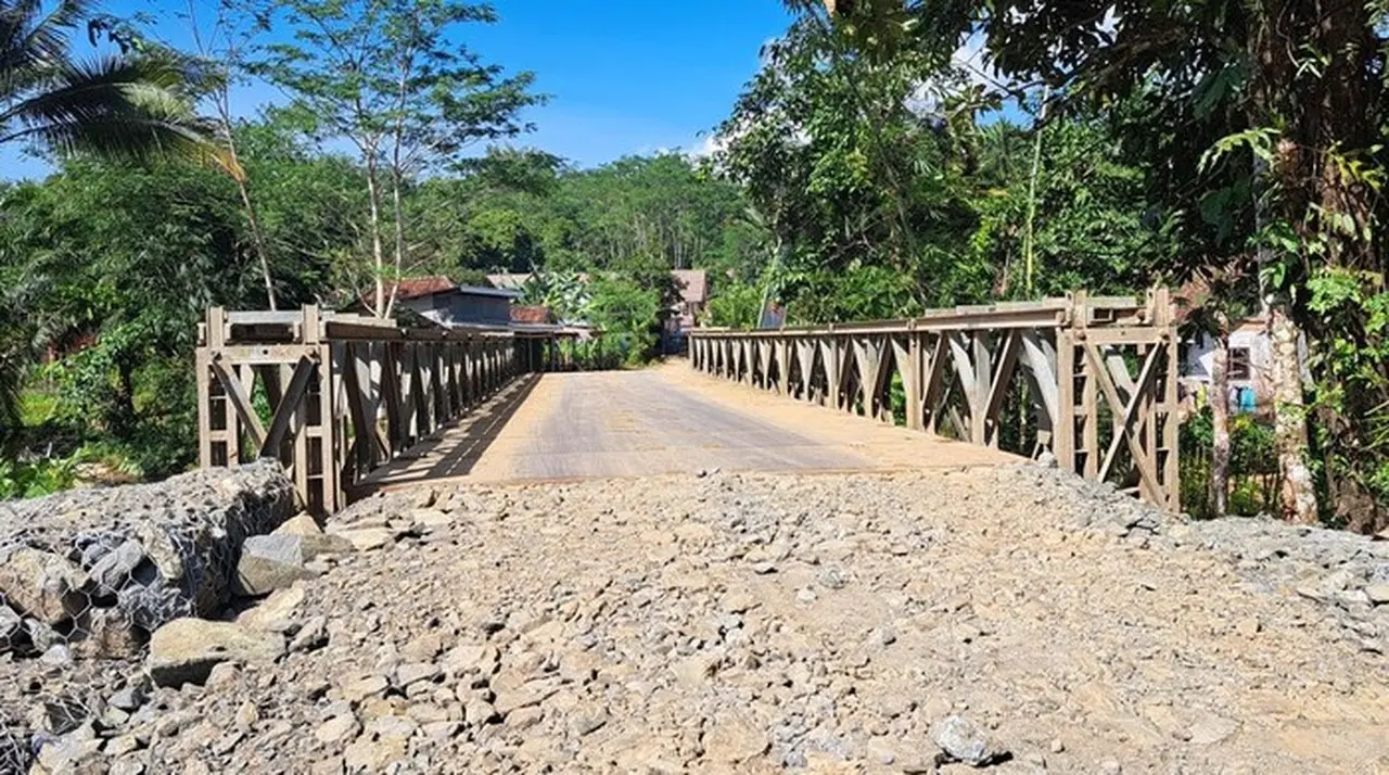 Jembatan Di Cimanggu Pandeglang Kini Sudah Bisa Dilalui. (dok Istimewa)