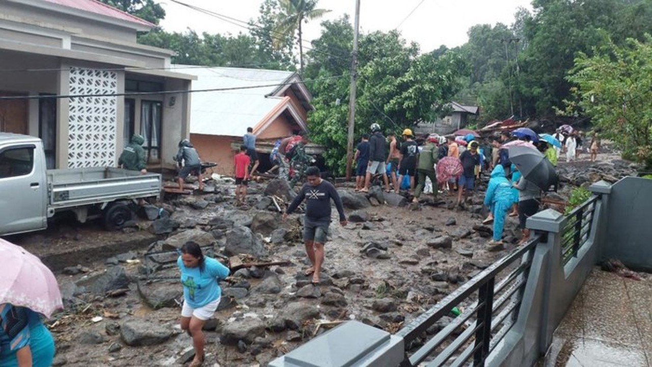 Banjir Bandang Sitaro: 13 Tewas, 18 Luka-luka, 3 Hilang Akibat Curah Hujan Tinggi