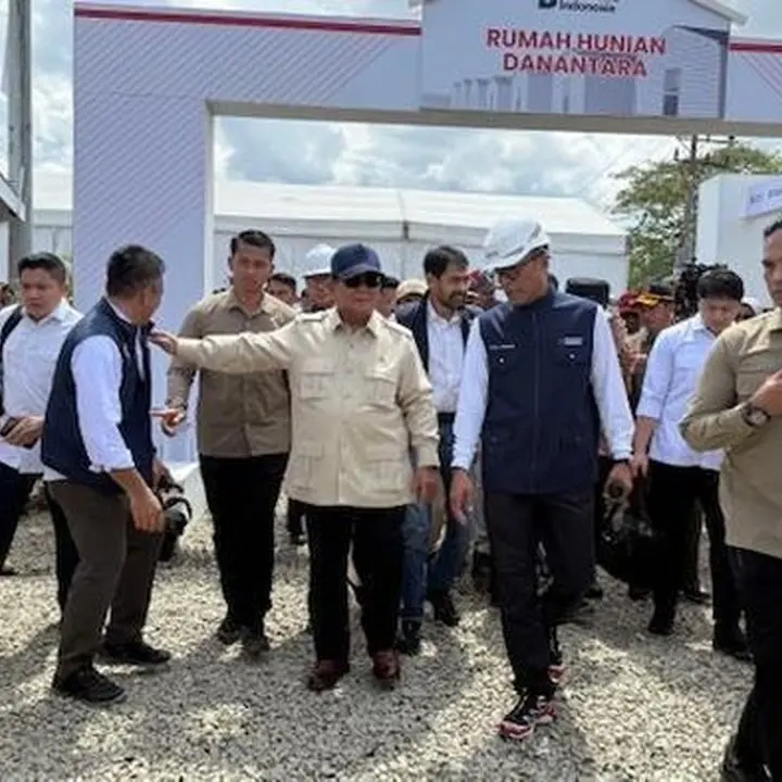 Prabowo Tinjau Hunian Darurat Korban Bencana di Aceh Tamiang, Target 15.000 Unit Tiga Bulan
