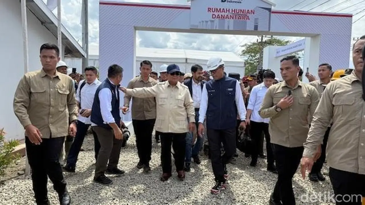 Prabowo Kunjungi Hunian Danantara Di Aceh Tamiang (foto: Eva Safitri/detikcom)