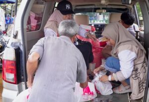 Anggota DPR Gerindra Tinjau Banjir Balangan, Salurkan Bantuan Sembako untuk Warga Terdampak