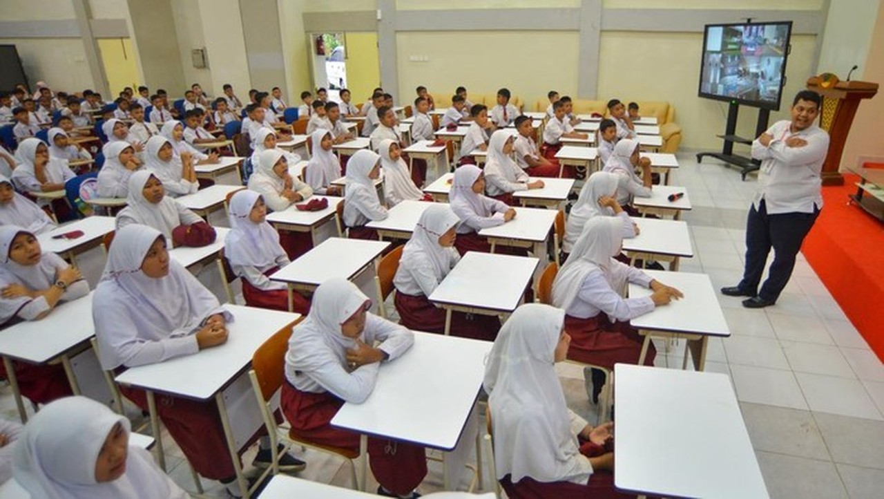 Sekolah Rakyat: Menghidupkan Mimpi Anak Bangsa Melalui Pendidikan Inklusif dan Setara Sekolah Rakyat: Menghidupkan Mimpi Anak Bangsa Melalui Pendidikan Inklusif dan Setara