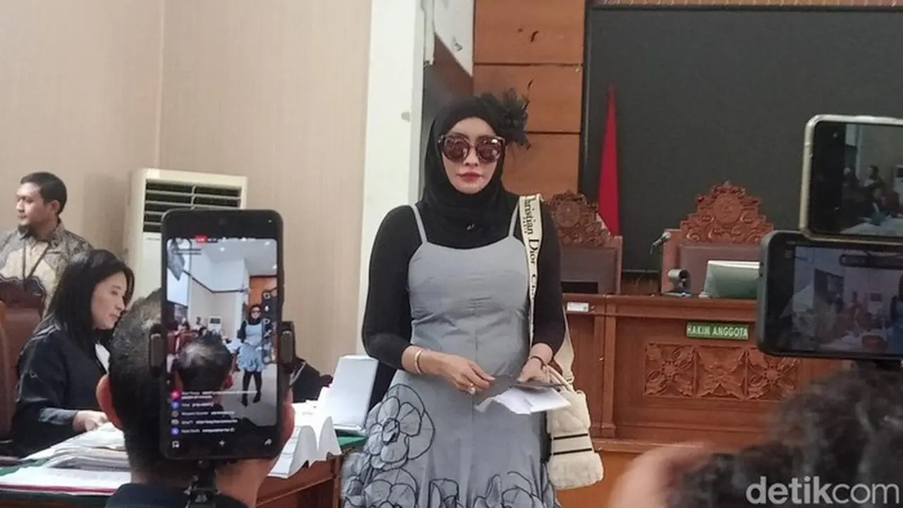 Doktif Di Pn Jakarta Selatan. Foto: Ahsan/detikhot