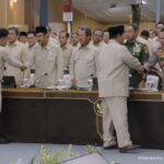 Prabowo Pimpin Retret Kabinet di Hambalang, Anggota Kompak Berbusana Safari Khaki