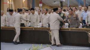 Prabowo Pimpin Retret Kabinet di Hambalang, Anggota Kompak Berbusana Safari Khaki
