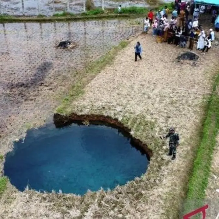 Pergerakan Tanah di Sinkhole Sumbar Berlanjut, BPBD Imbau Warga Tak Mendekat