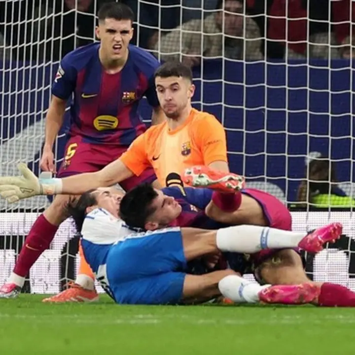 Joan Garcia Dikritik Keras: Aksi Dorong Rekan Setim di Derby Catalan Tidak Sportif!