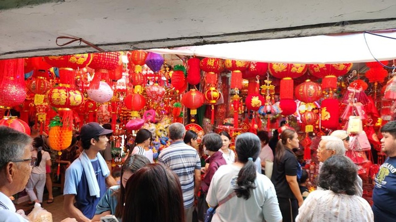 Jelang Imlek 2026, Glodok Pancoran Diserbu Warga, Pedagang Angpau dan Lampion Banjir Cuan Jelang Imlek 2026, Glodok Pancoran Diserbu Warga, Pedagang Angpau dan Lampion Banjir Cuan