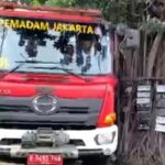 Warung di Pinggir Jalan Hambat Uji Coba Jalur Damkar di Permukiman Padat Palmerah