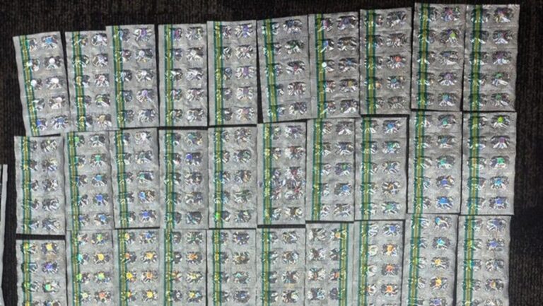 Warung Makanan Ringan di Bogor Ternyata Jual Tramadol, 1.163 Pil Disita dan 3 Orang Ditangkap