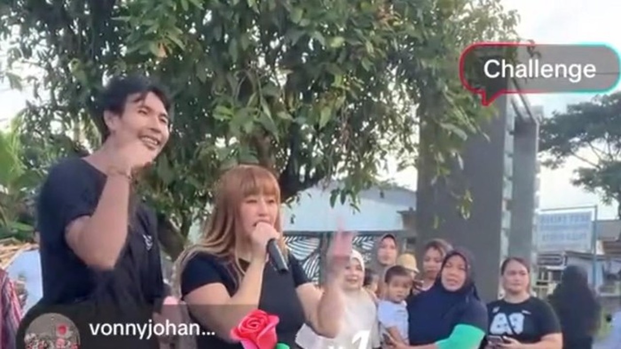 Pinkan Mambo Ngamen di Jalanan Bawa Kardus, Klaim Bisnisnya Akan Melahirkan Apartemen dan Hotel