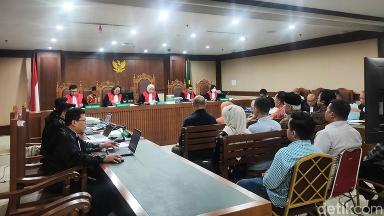 Saksi Sebut Diminta Hapus Chat WhatsApp Terkait Izin TKA Kemnaker