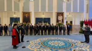 Prabowo Lantik Juda Agung sebagai Wakil Menteri Keuangan, Gantikan Tommy Djiwandono