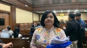 Hakim Cecar Eks Stafsus Nadiem soal Keberadaan Jurist Tan yang Buron