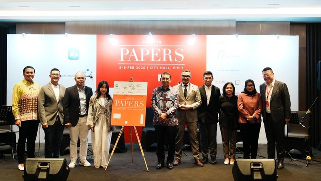 Menteri Kebudayaan Dorong Penguatan Ekosistem Seni Rupa Berbasis Kertas di Indonesia