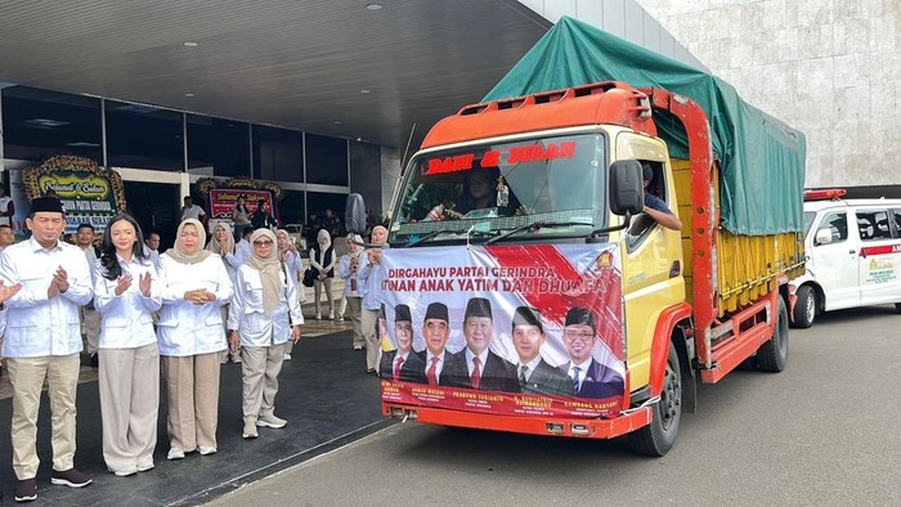 Rayakan HUT ke-18, Gerindra Bagikan Ribuan Sembako dan Bibit Pohon ke Masyarakat