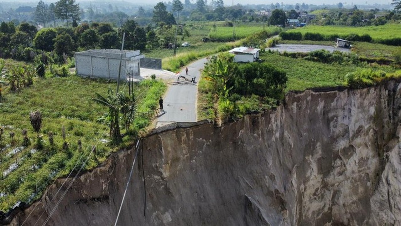 Menteri PU Dody Hanggodo Tinjau Longsor Aceh Tengah, Tiga Kali Terjadi Gemuruh Susulan