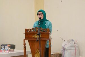 TP PKK Pusat Salurkan Bantuan Bencana ke Agam, Yakinkan Warga Tak Berjuang Sendiri