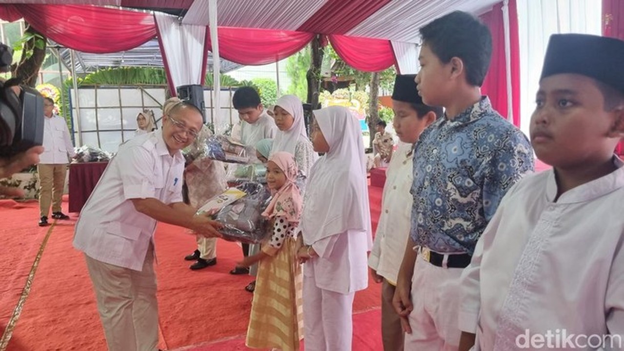 Rayakan HUT ke-18, Gerindra Santuni 400 Anak Yatim di Jakarta Rayakan HUT ke-18, Gerindra Santuni 400 Anak Yatim di Jakarta