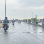 Lubang Menganga di Flyover Ciputat Sebabkan Pengendara Motor Terjatuh, 43 Titik Rusak Parah