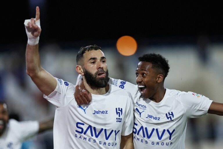 Karim Benzema Tolak Bicara Kontrak Aneh Al Ittihad, Fokus ke Al Hilal