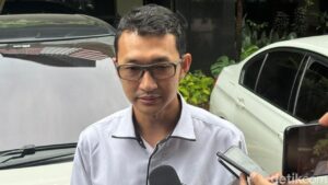 Pemilik PT Blueray Jhon Field Ditahan KPK Setelah Sempat Kabur Saat OTT Bea Cukai
