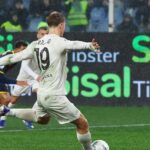 Drama Injury Time: Napoli Bungkam Genoa 3-2, Teror Papan Atas Liga Italia