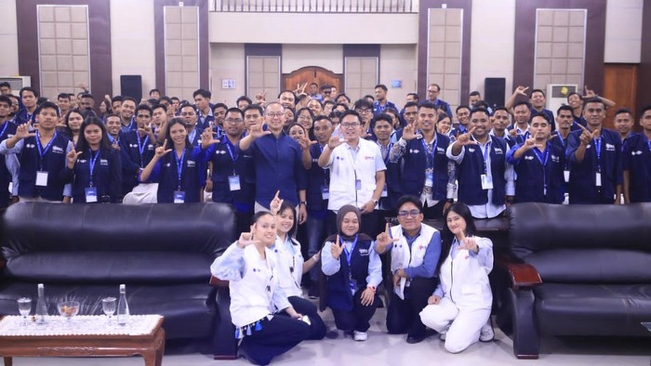 Wakil Ketua MPR Eddy Soeparno Ajak Generasi Muda Salurkan Kepedulian Lewat Politik