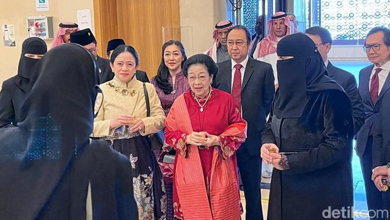 Megawati Soekarnoputri Berdialog dengan Mahasiswi Indonesia di Riyadh Jelang Gelar Doktor Kehormatan