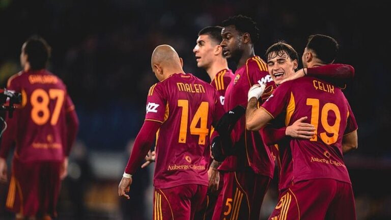 Brace Donyell Malen Bawa AS Roma Raih Kemenangan 2-0 atas Cagliari