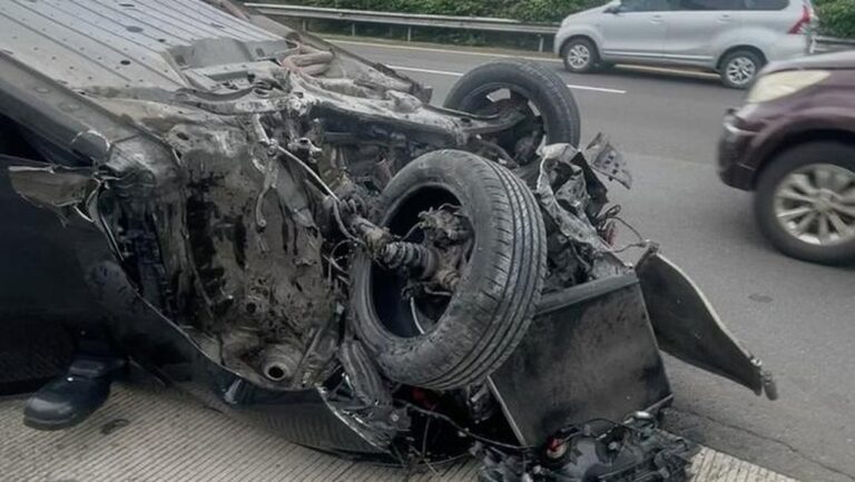 Diva Siregar Selamat dari Kecelakaan Maut di Tol Jagorawi Akibat Microsleep