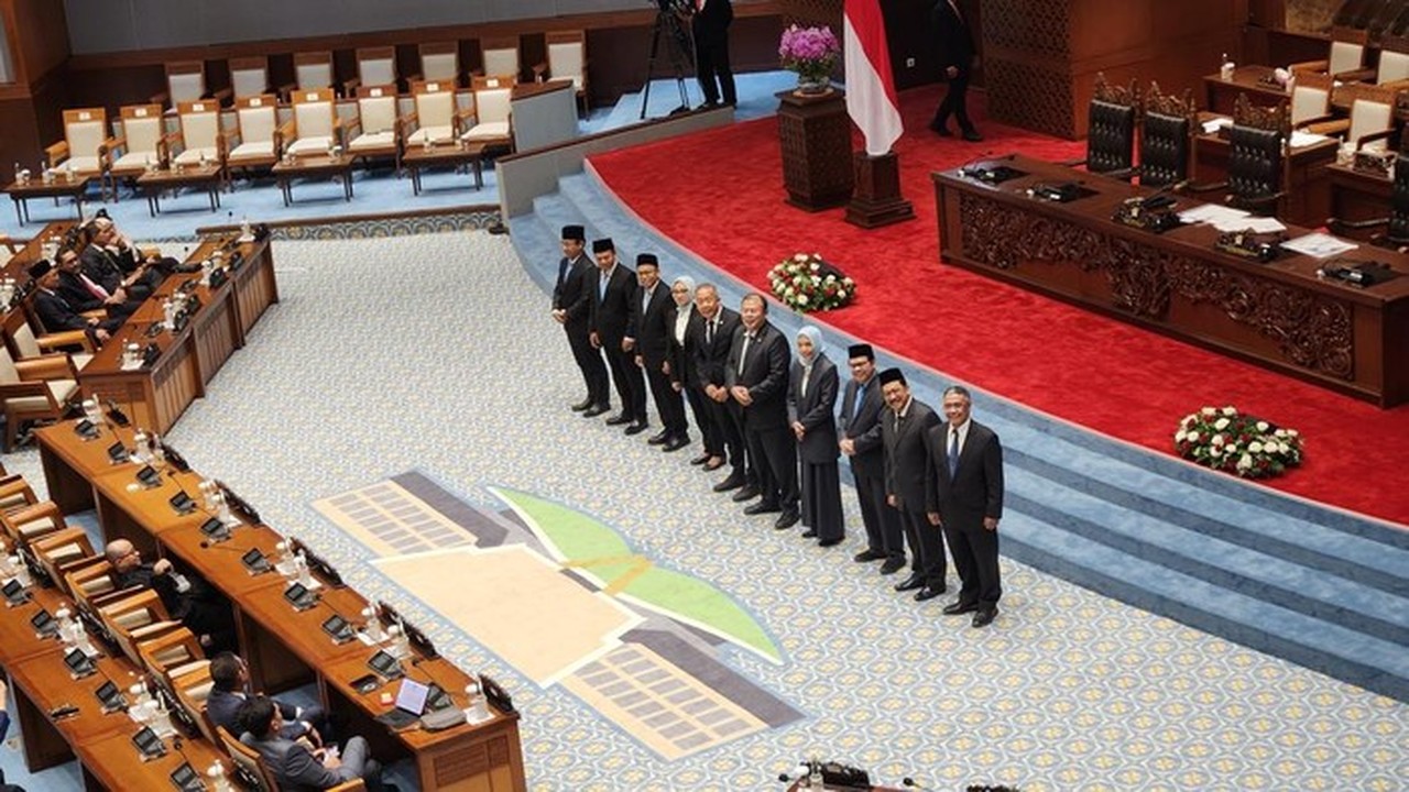 DPR Sahkan 8 Calon Anggota Baznas dari Unsur Masyarakat dalam Rapat Paripurna