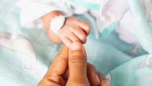 Sejoli Tinggalkan Bayi Baru Lahir di Apartemen Bekasi, Kondisi Mengenaskan