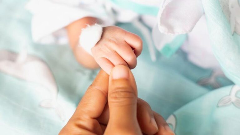 Sejoli Tinggalkan Bayi Baru Lahir di Apartemen Bekasi, Kondisi Mengenaskan