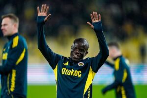Debut Manis N’Golo Kante Bersama Fenerbahce, Sang Pemalu Kembali Curi Perhatian