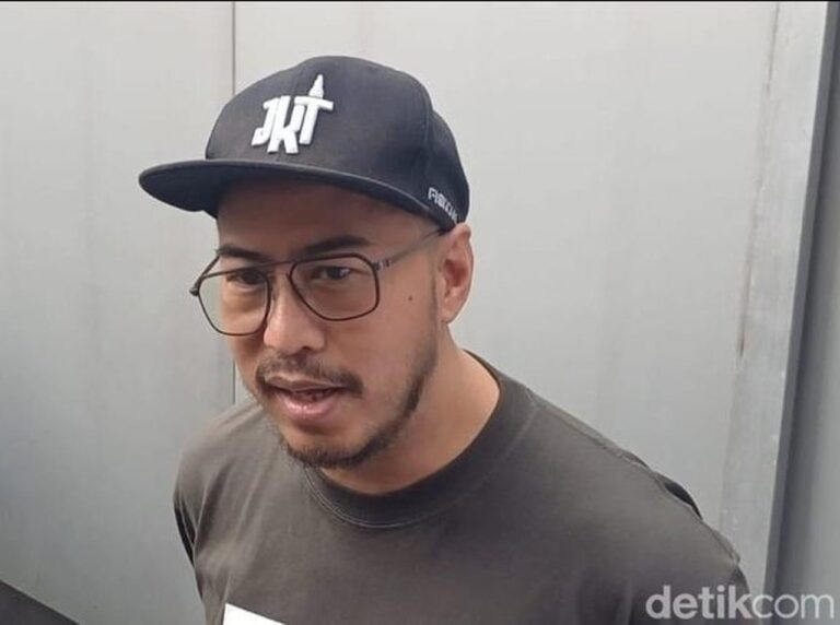 Pandji Pragiwaksono Disanksi Adat Toraja: Denda Babi dan Ayam sebagai Permohonan Maaf