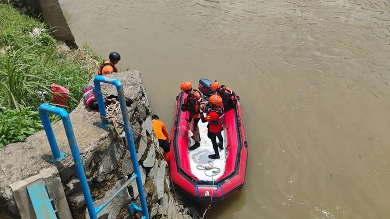 Pekerja Jembatan Jatuh ke Sungai Cisadane, Tim SAR Lanjutkan Pencarian Hari Ini