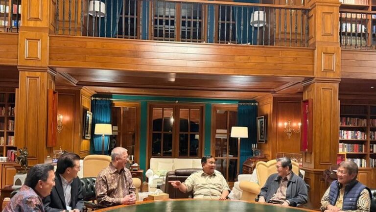 Prabowo Bertemu Bos Grup Salim dan Adaro di Hambalang, Bahas Ekonomi Nasional