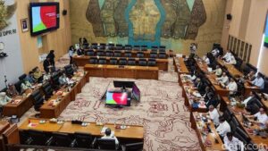 Perdebatan Panas di DPR: PDIP Tuding Bahlil Bohong Soal Lifting Migas, Golkar Membantah