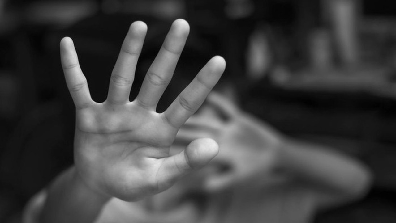 Oknum Guru PPPK Jember Diduga Telanjangi 22 Siswa SD Akibat Uang Hilang, Kini Dibebastugaskan