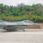 Uji Coba Sukses: Pesawat Tempur F-16 dan Super Tucano Mendarat di Tol Trans Sumatera Lampung