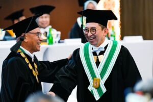 Universitas Nasional Anugerahi Fadli Zon Gelar Profesor Kehormatan Bidang Kebudayaan