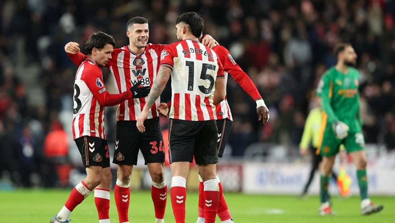 Sunderland vs Liverpool: Regis Le Bris Tekankan Keberanian Hadapi The Reds