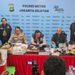Kreator Konten Jaksel Ditangkap karena Tanam Ganja, Istri Ikut Terjerat