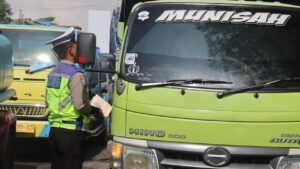 Polresta Serang Tindak Truk ODOL Pasir dalam Operasi Keselamatan Maung 2026